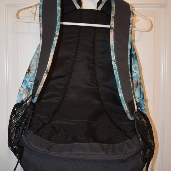 O'Neill Backpack - Picture 2 of 5